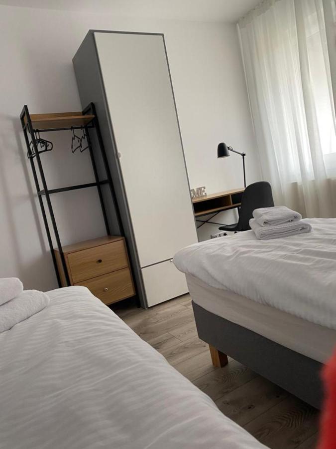 Apartamenty Zatorze Лешно Екстериор снимка
